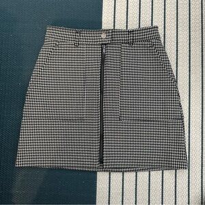 H&M Black and White Mini Skirt
